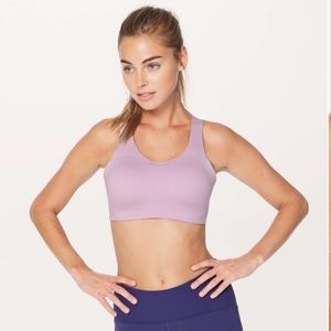 Lululemon Enlite Sports Bra in Lilac 34E